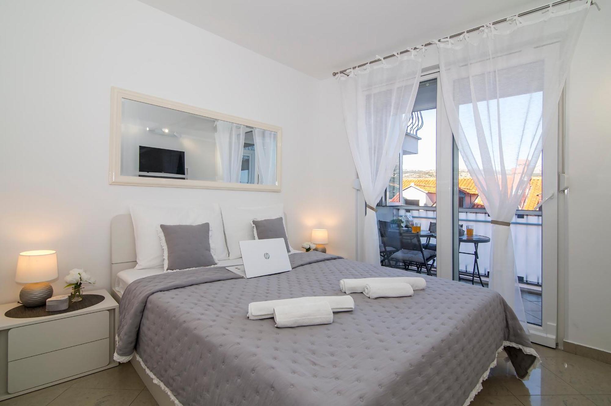 Mirror Apartment Дубровник Экстерьер фото