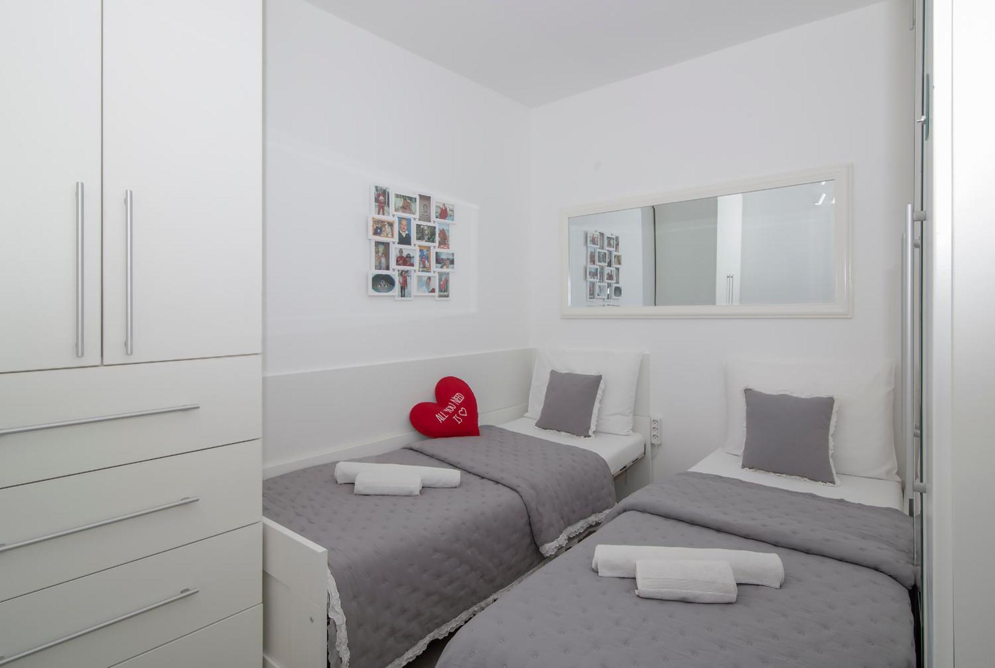 Mirror Apartment Дубровник Экстерьер фото